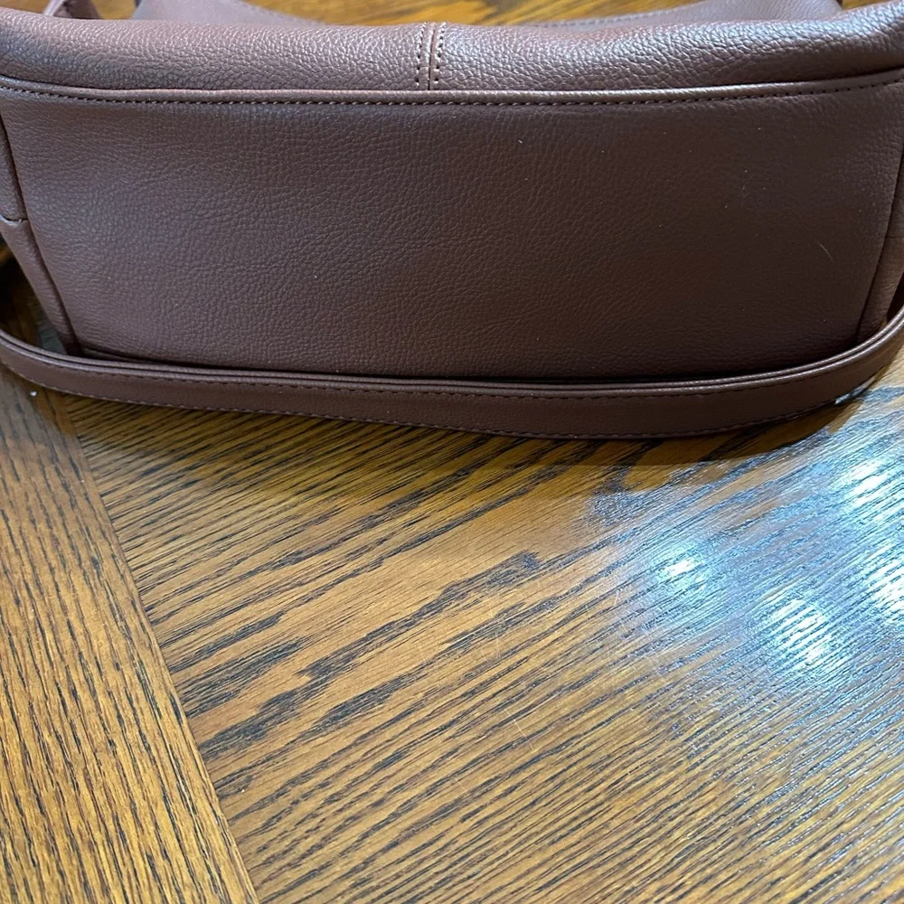 New without tags Stone Mountain Tan Leather Shoulder Bag - Picture 8 of 12